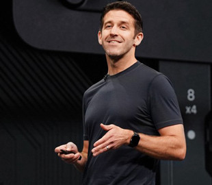 Топ-менеджери Apple розкритикували ноутбуки на базі Windows за дешевий пластик