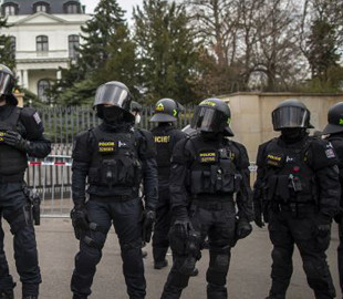 В Словаччині проговорилися про операцію в Україні та наразили на небезпеку чеських колег