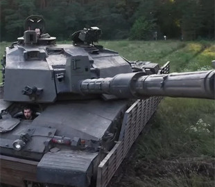 Важкий, але влучний: що кажуть танкісти ЗСУ про британський танк Challenger 2