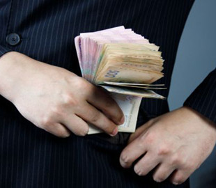 На Волині судитимуть посадовця, який привласнив велику суму при підключенні закладів до інтернету