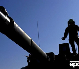 Невідомий дрон пролетів над конвоєм танків Leclerc у Франції