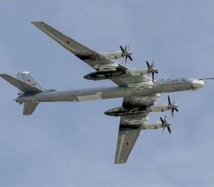 Можуть нести до 8 крилатих ракет: що відомо про російські літаки Ту-95, які атакують Україну