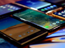 Поставки смартфонов в Европу ощутимо просели