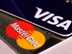 Кредитный туризм: россияне летают в Узбекистан открывать VISA и Mastercards