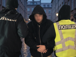 У Києві затримали підпалювача: 7 автомобілів знищено через замовлення в месенджері