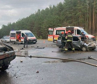 Двоє загиблих та двоє постраждалих: трагічні наслідки ДТП на Хмельниччині
