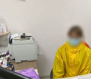 В Одесі лікарка і медсестра видавали фальшиві COVID-сертифікати: за послугу вимагали 2 тисячі