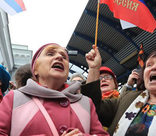 Скільки росіян вважають, що війна з Україною має продовжуватися: соцопитування