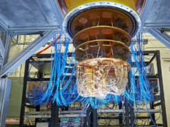 "Смогут взломать любой код и шифр": эксперты рассказали, чем опасны квантовые компьютеры