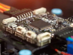 Фабрики завмерли: найкращі гаджети можуть залишитися без чипів через катастрофу на Тайвані