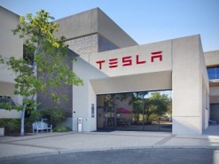 UBS предполагает, что акции Tesla упадут на 30%