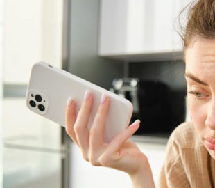 Власники iPhone скаржаться на проблеми зі здоров'ям через iOS 26: що відомо