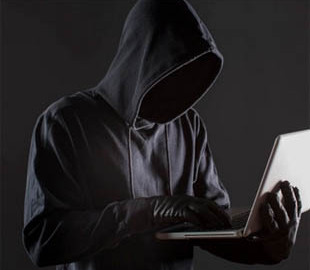 У Житомирі затримали збочинця, який розбещував неповнолітніх дівчат