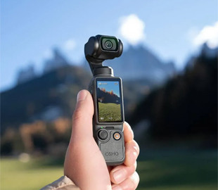 DJI представила нову кишенькову камеру Osmo Pocket 4 зі стабілізатором
