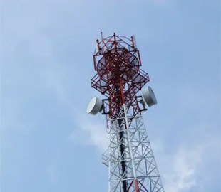 Американські конспірологи атакують радіолокаційні системи, вважаючи їх "погодною зброєю"