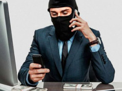 Телефонный разговор с «сотрудником банка» стоил мужчине 29 тысяч гривен