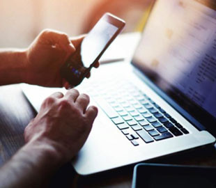 В Україні працює безкоштовна «гаряча лінія» психологічної підтримки