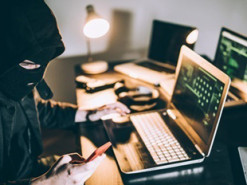 Поліцейські застерігають від шахраїв, які пропонують великі заробітки в Інтернеті