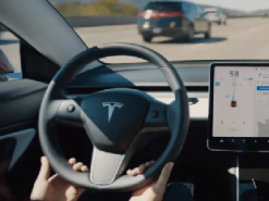 Статистика: у другому кварталі 2020 року Tesla вдалося суттєво знизити аварійність автопілота