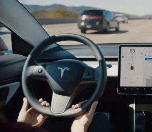 Статистика: у другому кварталі 2020 року Tesla вдалося суттєво знизити аварійність автопілота