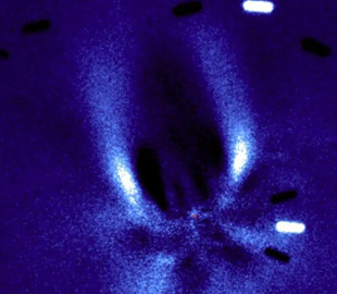 Вчені виявили унікальну комету, яка схожа на корабель “Тисячолітній сокіл”