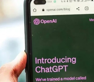 Вчитель на заміну. OpenAI запустила ChatGPT для педагогів, щоб допомогти оцінювати роботи учнів