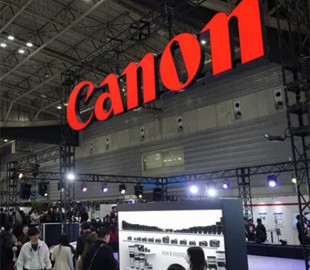 Canon розробив матеріал, який продовжує термін експлуатації сонячних батарей