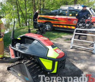 У Кременчуці показали робота Magirus Wolf R1, який гасив пожежу на НПЗ