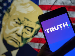 Директор Trump Media, материнської компанії Truth Social, йде у відставку і чекає повернення боргу