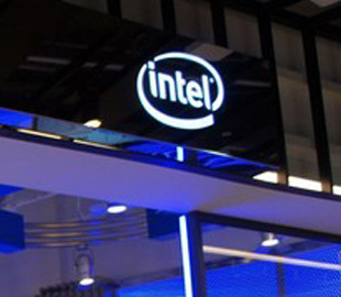 Глава Intel допустил сохранение дефицита чипов еще несколько лет
