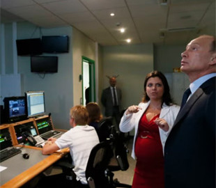 Фонд Клуні добивається кримінального переслідування російських пропагандистів