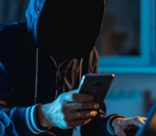 Шахраї видурили у двох українок 43 тисячі гривень