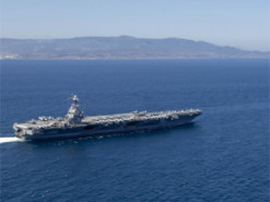 Ювелірна точність: як винищувачі сідають на рухомі авіаносці