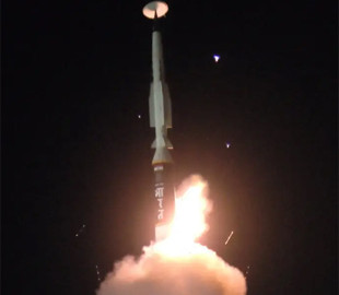 Індійські розробники представили нову гіперзвукову ракету ET-LDHCM