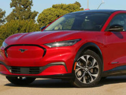 Новый кроссовер Ford превзошел ожидания, а все модели Tesla разочаровали запасом хода