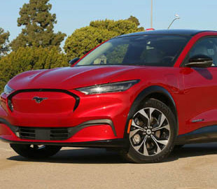 Новый кроссовер Ford превзошел ожидания, а все модели Tesla разочаровали запасом хода