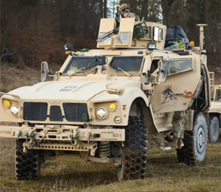 Американські розробники представили новітні бойові панцерники Oshkosh M-ATV