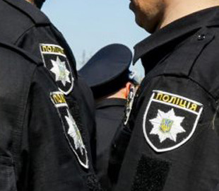 На Дніпропетровщині за намагання розбещити двох малолітніх дівчат затримали збоченця