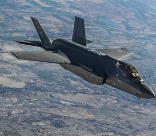 Розробники Lockheed Martin інтегрують інноваційну сенсорну систему захисту у винищувач F-22