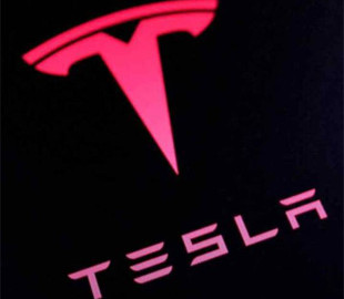 Ілон Маск анонсував найпотужніший чіп Tesla для штучного інтелекту
