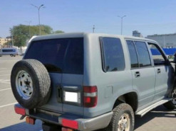 Одеські митники вилучили «гуманітарний» автомобіль, який продавався на OLX