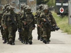 Міноборони ФРН розглядає три варіанти залучення солдатів до Бундесверу - ЗМІ
