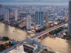 Туристи в Таїланді зможуть купувати місцеві гроші за криптовалюту