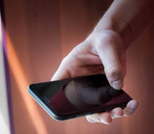 Топ-5 ознак, що за вами стежать через телефон