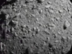 Космічний апарат NASA DART успішно врізався в астероїд