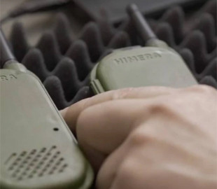В Україні розробили рацію, сигнал якої ворог не може заглушити та розшифрувати