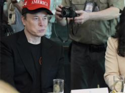 «Було честю працювати»: Ілон Маск неофіційно попрощався з Білим домом під час засідання уряду США