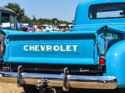 Электрический пикап Chevrolet с запасом хода более 640 км угрожает господству Tesla Cybertruck