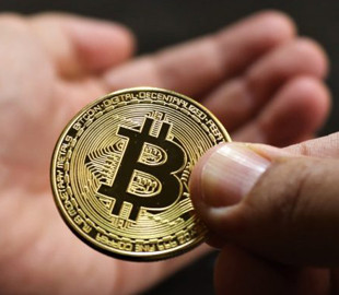 Ведущий CNBC Джим Крамер продал «почти все биткоины» из-за политики КНР