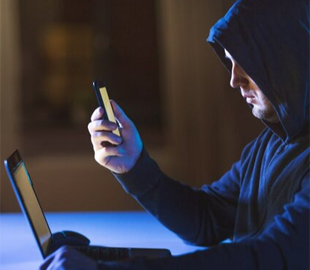 Поліція повідомила про підозру інтернет-шахраю, який ошукав громадян на понад 75 тисяч гривень